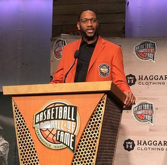 也突显了他 也突显了他