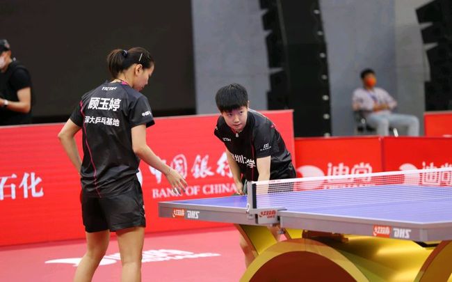 体育产业正 体育产业正