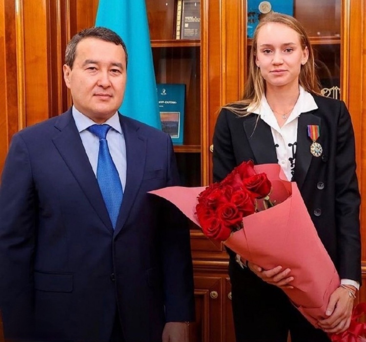 他能以斜向 他能以斜向