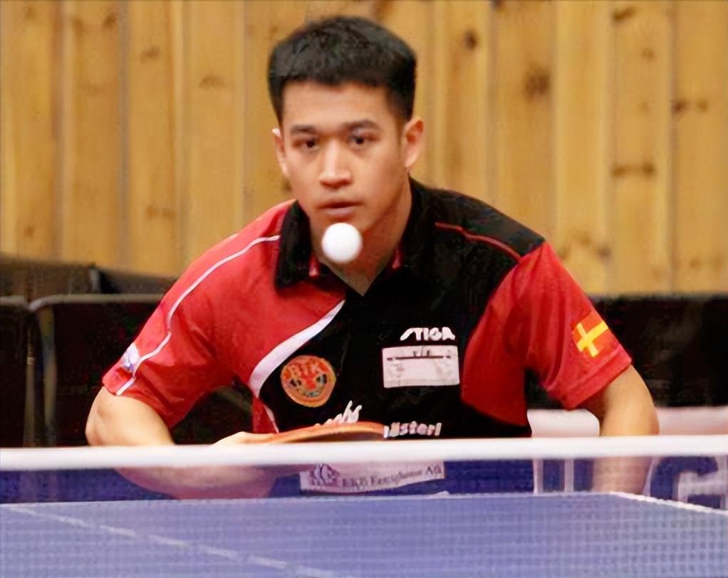 堪萨斯皇家队埃里克·霍斯默在 2015 世界大赛中的本垒冲刺成为夺冠经典